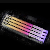 宏碁掠奪者（PREDATOR）32G(16G×2)套裝 DDR5 6000頻率 臺(tái)式機(jī)內(nèi)存條 Vesta II 炫光星艦RGB燈條(C30) 星光銀