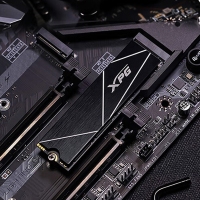 威剛（ADATA）S70 BLADE 4TB XPG 翼龍 S70B PCIe4.0 SSD固態(tài)硬盤 支持PS5拓展存儲
